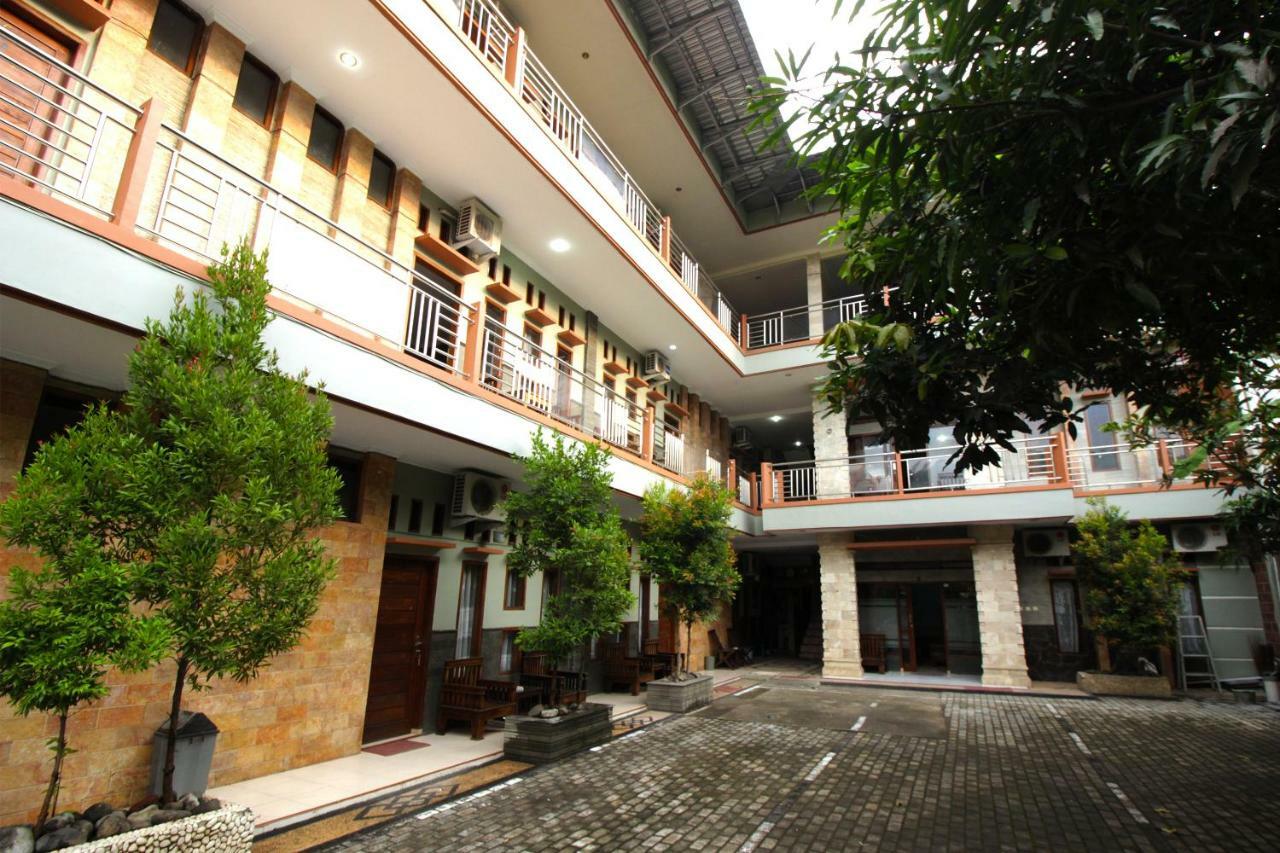 Oyo 820 Abad Baru Hotel Pangandaran Extérieur photo